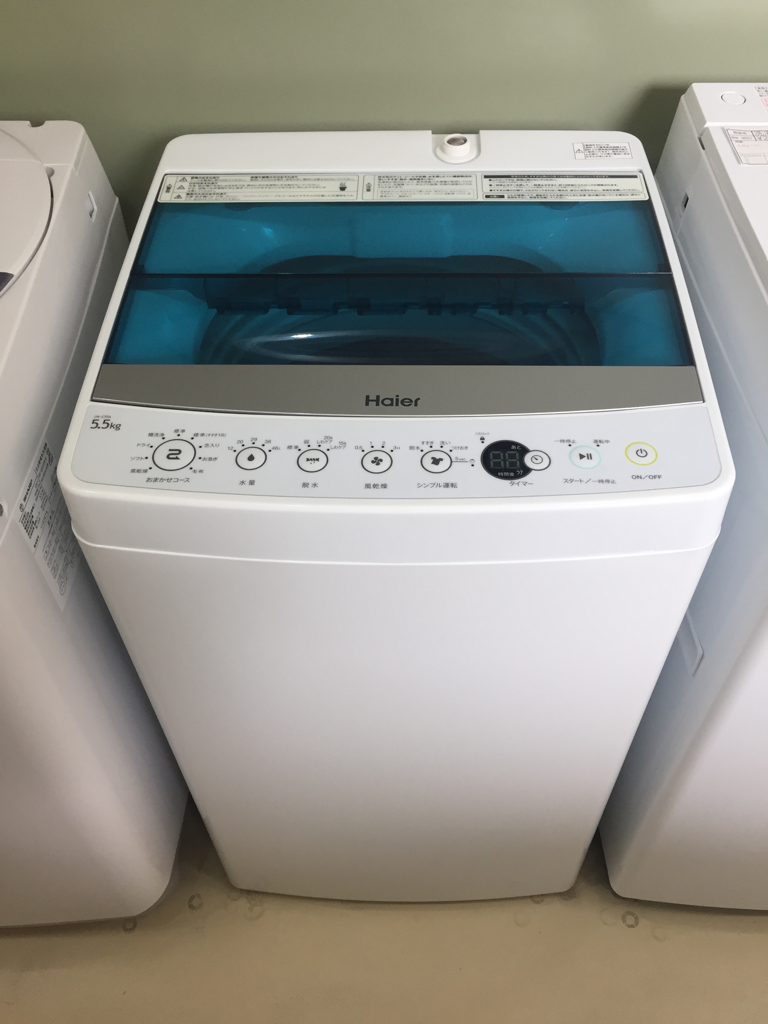 洗濯機　Haier JW-C55A(W)