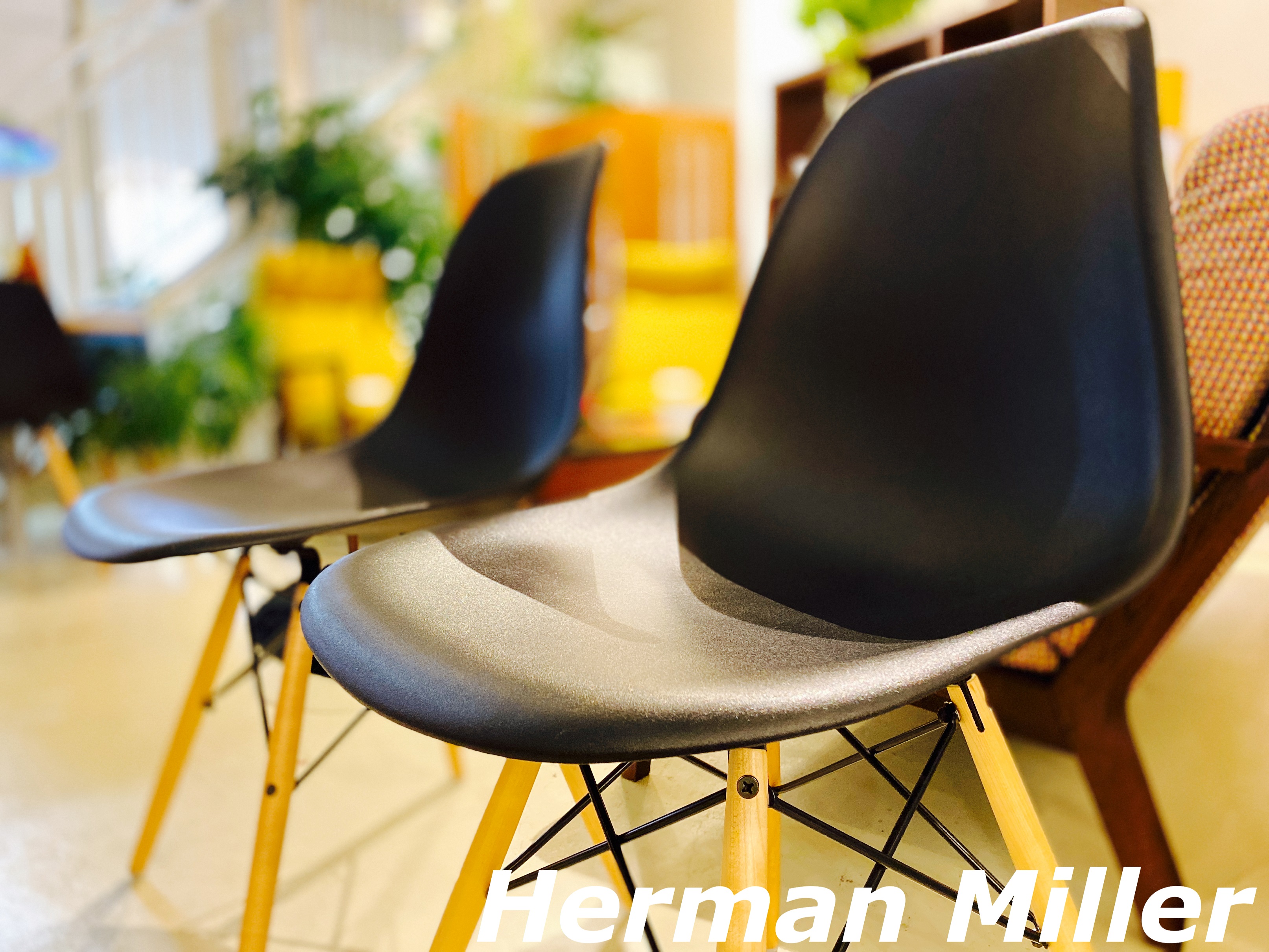 即納最新品HermanMiller ハーマンミラー サイドシェルチェア ミッドセンチュリー ダイニングチェア